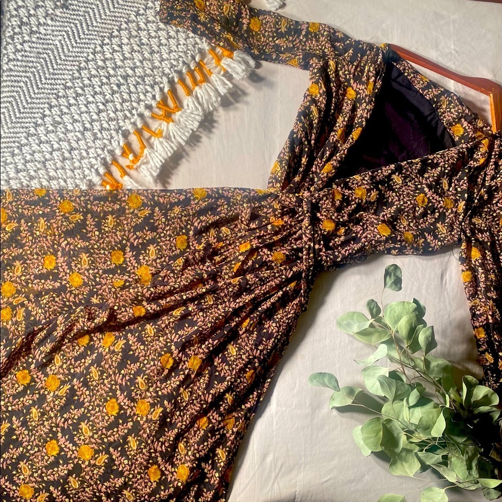 Floral Maxi Dress - Picture 2 of 3
